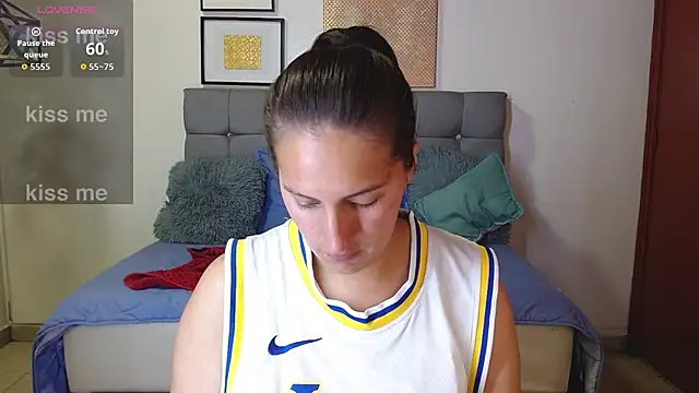 Sharon makelove online show from 11, 4, 2026