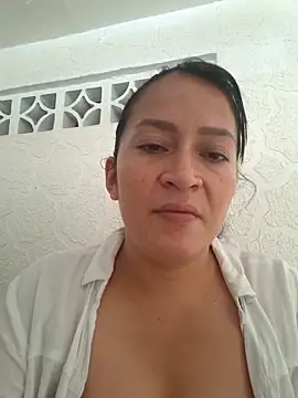 Snapshot of Dr_Edna_naughty chatting on 10, 5, 2026 Dr Edna naughty online show from 10, 5, 2026