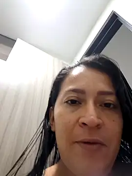 Snapshot of Dr_Edna_naughty chatting on 13, 5, 2026 Dr Edna naughty online show from 13, 5, 2026