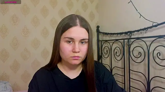 LucyMur online show from 12, 4, 2026