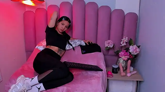 ZaraLuciana online show from 23, 3, 2026