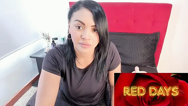 Snapshot of EstrellaSmmith chatting on 28, 5, 2026 EstrellaSmmith online show from 28, 5, 2026