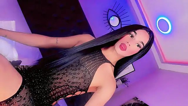 IssabellaIzzy online show from 5, 4, 2026
