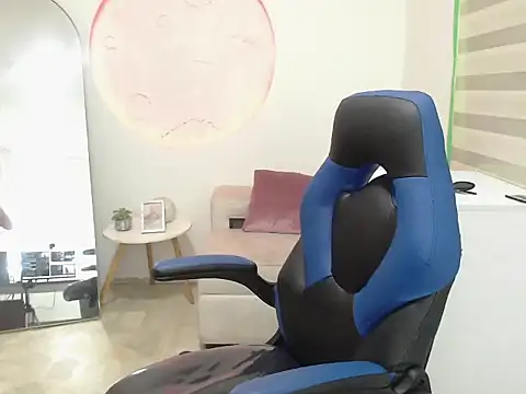 ariah cute online show from 19, 3, 2026