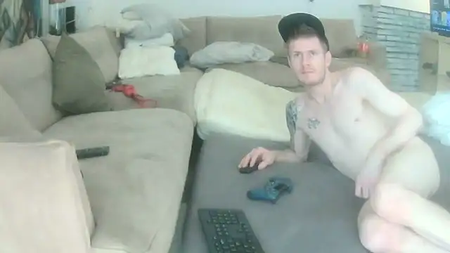 Snapshot of rudy25cm chatting on 8, 3, 2026 rudy25cm online show from 8, 3, 2026