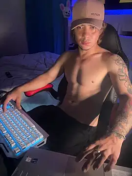 Snapshot of AngelLatinBoy chatting on 12, 3, 2026 AngelLatinBoy online show from 12, 3, 2026