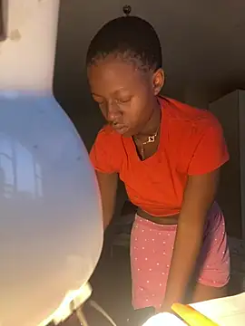 freakyyslutt online show from 17, 3, 2026