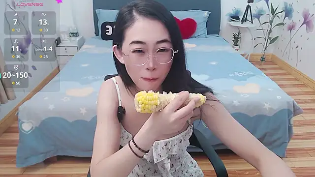 Snapshot of mila-baby-99 chatting on 21, 6, 2026 mila-baby-99 online show from 21, 6, 2026