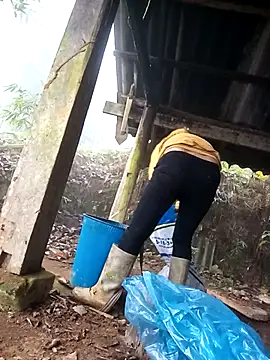 Bling-pusy online show from 9, 3, 2026