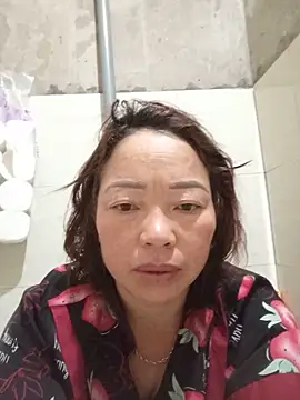 Snapshot of Yellow-pink chatting on 9, 6, 2026 Yellow-pink online show from 9, 6, 2026