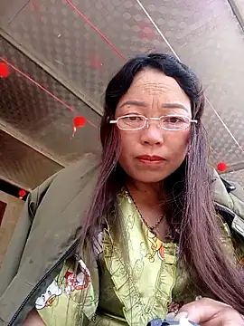 Yellow-pink online show from 19, 3, 2026