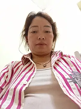 Yellow-pink online show from 25, 7, 2026