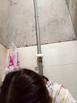 Yellow-pink online show from 11, 4, 2026