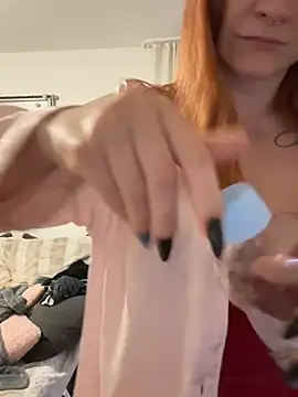 Fiebie licious  online show from 13, 4, 2026