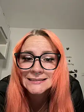 Snapshot of Fiebie_licious_ chatting on 20, 7, 2026 Fiebie licious online show from 20, 7, 2026