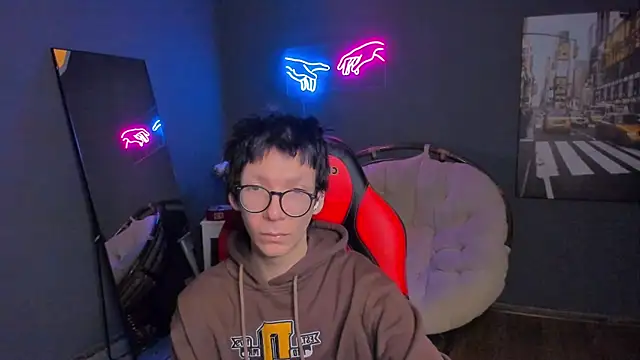 Tommy Stars online show from 8, 4, 2026