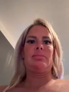 anna kournikova online show from 24, 5, 2026