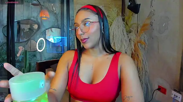 Victoria Gonzalez online show from 10, 4, 2026