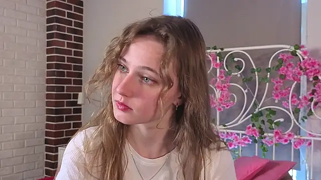 RubieHeiser online show from 10, 4, 2026