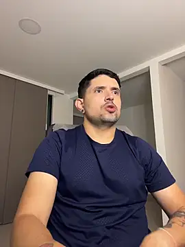 TroyeSavage online show from 29, 3, 2026