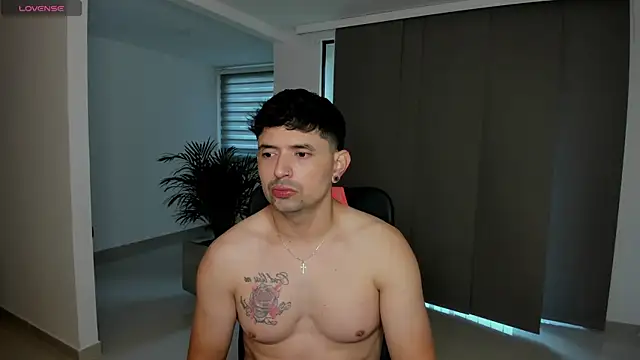 TroyeSavage online show from 16, 3, 2026