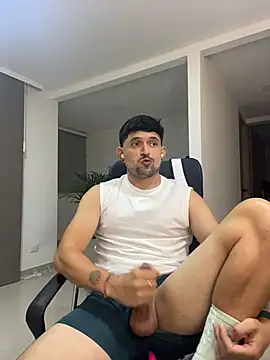 TroyeSavage online show from 16, 3, 2026