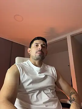 TroyeSavage online show from 13, 4, 2026