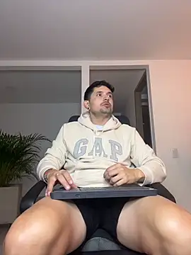 TroyeSavage online show from 2, 4, 2026