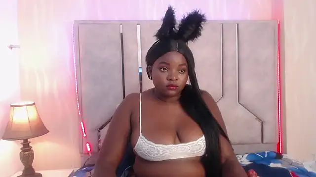 SaraThomass online show from 2, 4, 2026