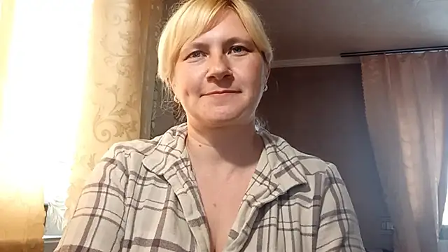 Snapshot of DiamondLady555 chatting on 31, 5, 2026 DiamondLady555 online show from 31, 5, 2026