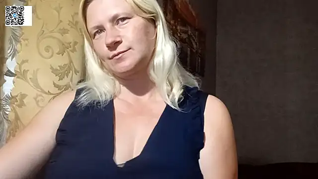 Snapshot of DiamondLady555 chatting on 13, 7, 2026 DiamondLady555 online show from 13, 7, 2026