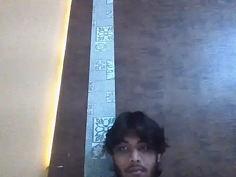 seducing boi online show from 9, 3, 2026