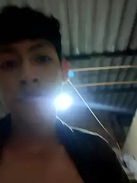 ElchicoX01 online show from 8, 3, 2026