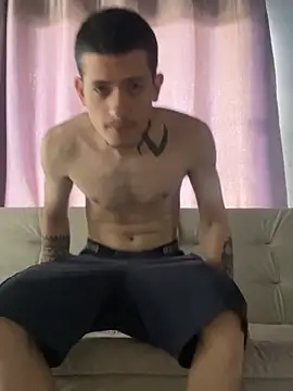 novinho gostoso safado online show from 28, 4, 2026