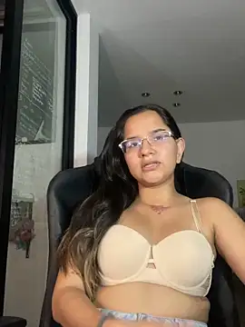 marianaspicy online show from 9, 3, 2026