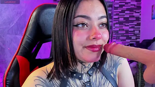 Sophiia cherry online show from 18, 7, 2026