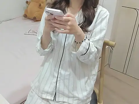 Camiilia online show from 23, 3, 2026