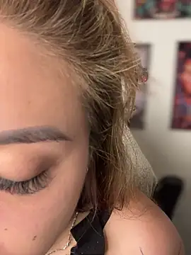 CarolQueen1  online show from 10, 4, 2026