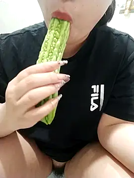 Snapshot of Lylyoh chatting on 27, 3, 2026 Lylyoh online show from 27, 3, 2026