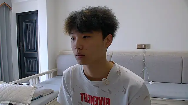 icecream-002 online show from 11, 3, 2026