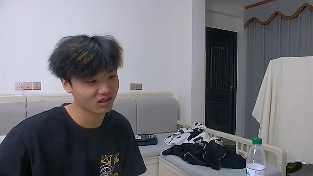 icecream-002 online show from 17, 3, 2026