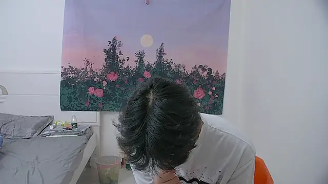 icecream-002 online show from 29, 4, 2026
