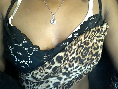 Couplehot00 online show from 8, 4, 2026