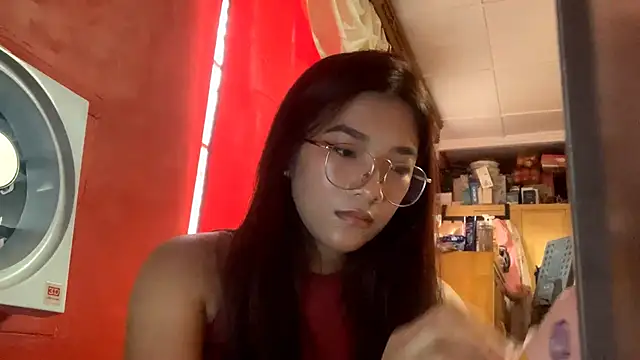 YelenaHelder online show from 12, 3, 2026