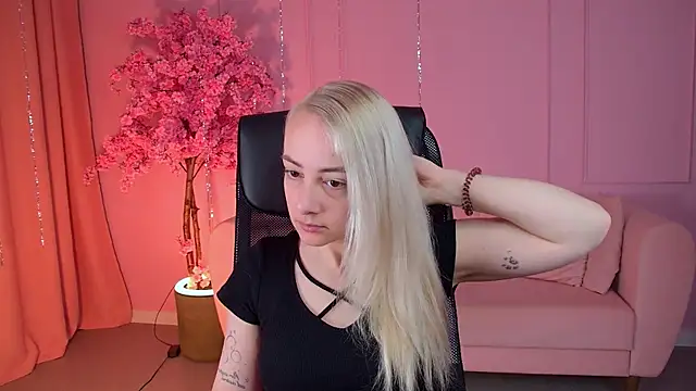 CarolMoor online show from 24, 4, 2026