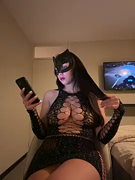 Snapshot of LunaValentina1 chatting on 7, 5, 2026 LunaValentina1 online show from 7, 5, 2026