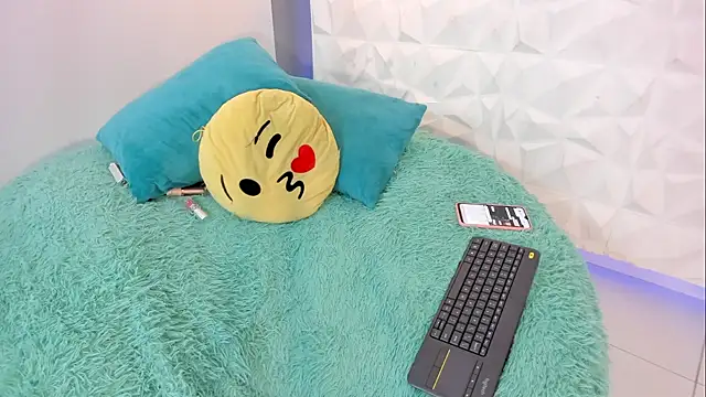 KittyVelve online show from 12, 3, 2026