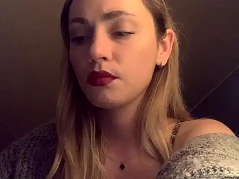 ScarlettSensitive online show from 16, 3, 2026