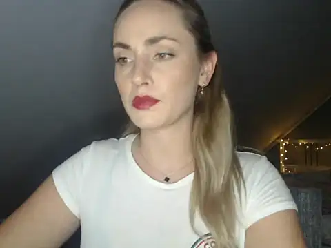 ScarlettSensitive online show from 8, 6, 2026