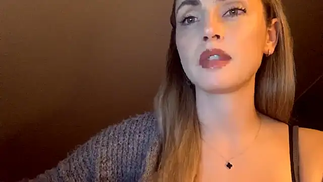 ScarlettSensitive online show from 10, 4, 2026